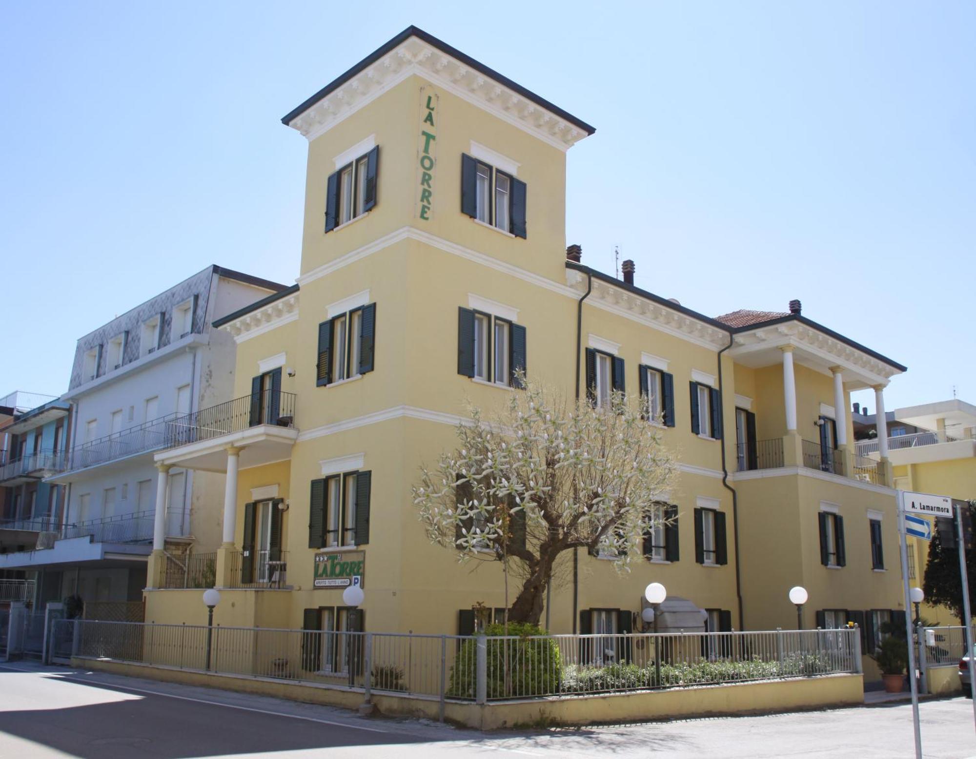 Hotel La Torre Rimini Exterior foto